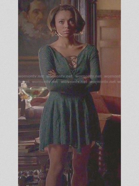 • Bonnie Bennett [media: 8,00] for @WildFeelings. - when i see you on those streets