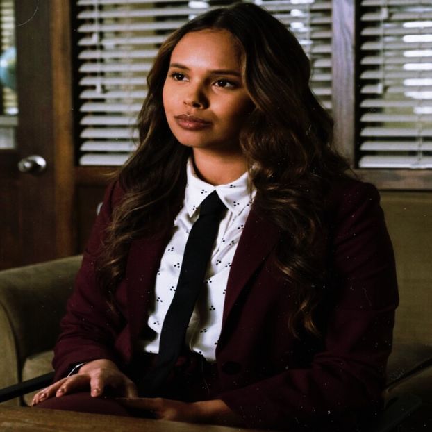 hąжąɲ ᶜʰᵒˢᵉ נєѕѕι¢α ∂ανιѕ - hello! my name is fabulous! - SJ