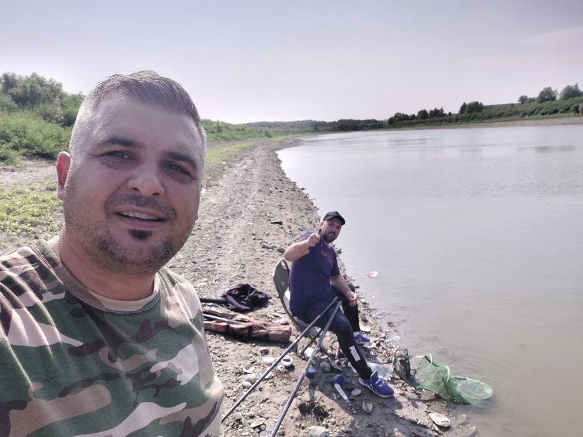  - EU SI PRIETENII MEI