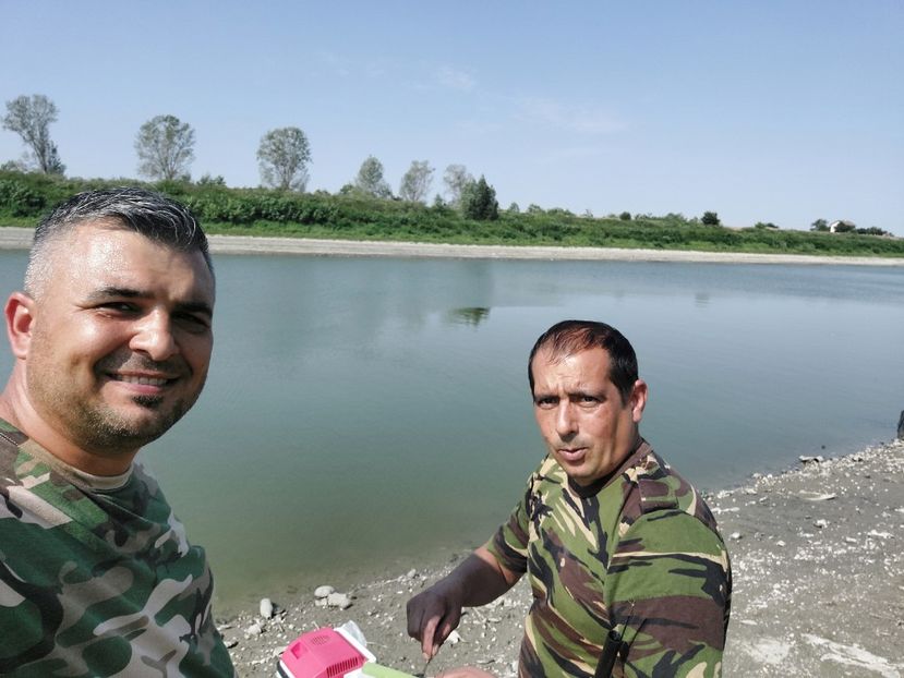  - EU SI PRIETENII MEI