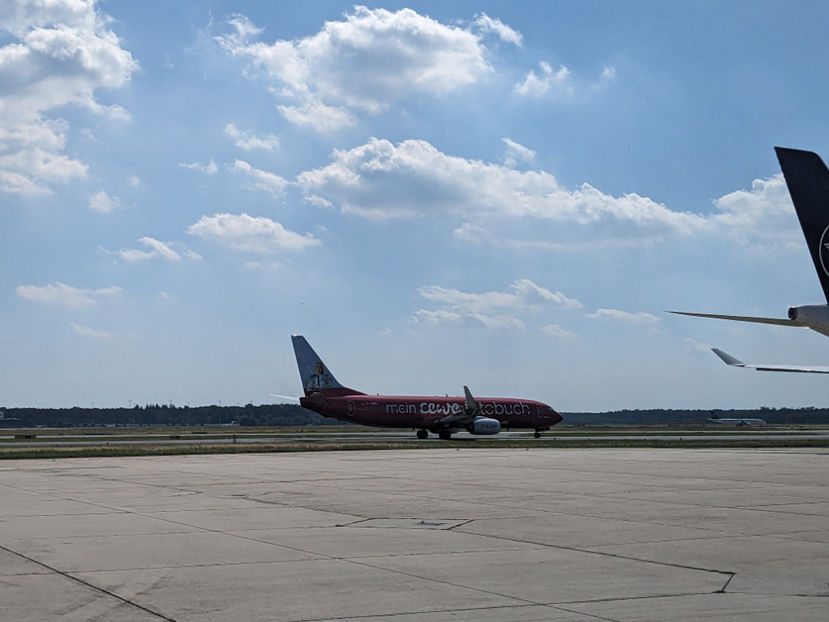 PXL_20230822_120815637 - Companii aeriene