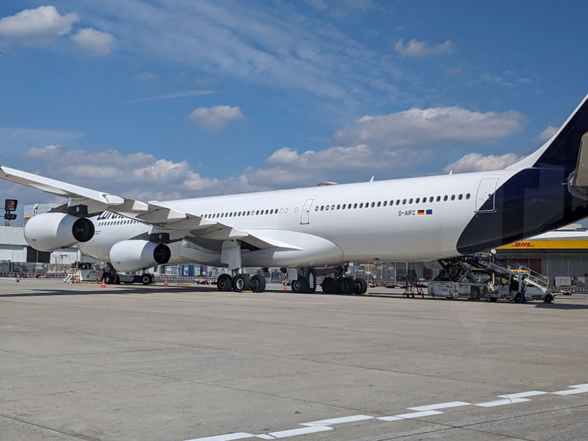 PXL_20230822_121713100 - Companii aeriene