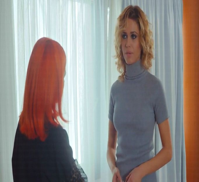 — ❝Aha.❞ Aprob scurt în legătură cu fratele acesteia, ridicând din umeri. ❝Vom vedea, eu - Eps 01 l Io e te come nelle favole