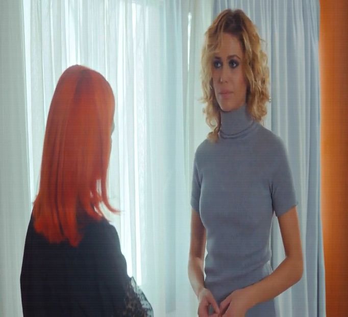 — doream altceva, fiind obișnuită cu singurătatea mea de toate zilele. Totuși realizez că - Eps 01 l Io e te come nelle favole