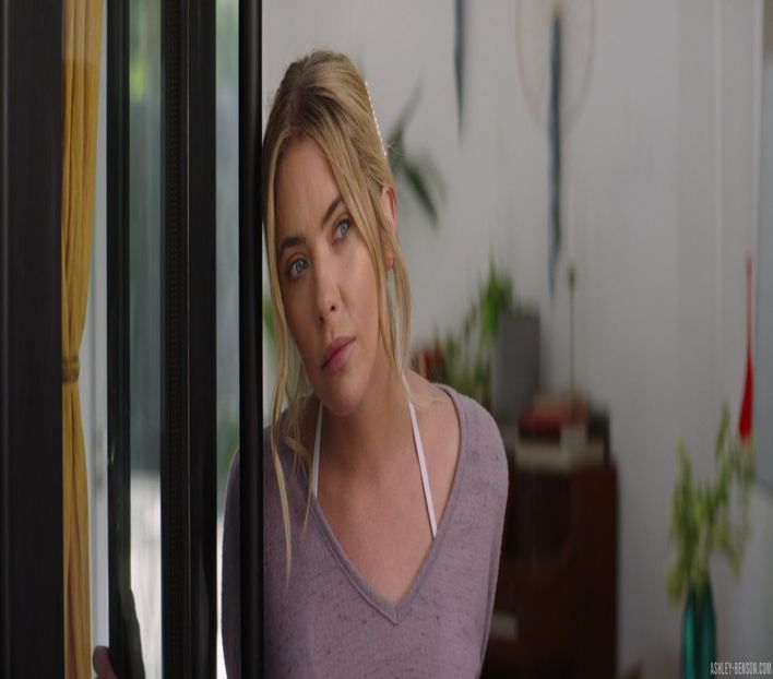 ”Jesus, what happened to you, baby? Arăți...” Să zic groaznic? Ugh, nu, Katherine, asta - Eps 01 l Io e te come nelle favole