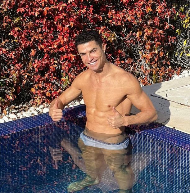 Ia, ca m-am uitat cu nevasta-mea la telenovele, am retinut si eu o replica. Hola, estoy - episodul 85