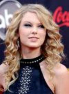 imagesCAHT1T6Q - tAyLoR SwIfT