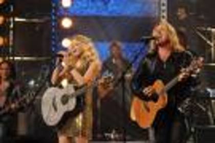 imagesCANLC2VA - tAyLoR SwIfT