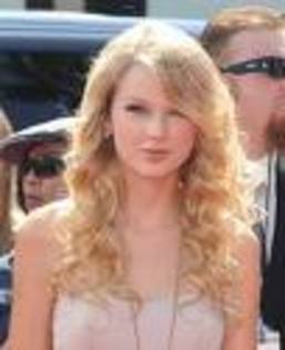imagesCAXF7VNW - tAyLoR SwIfT