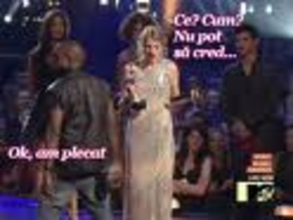 imagesCAYKIN0K - tAyLoR SwIfT