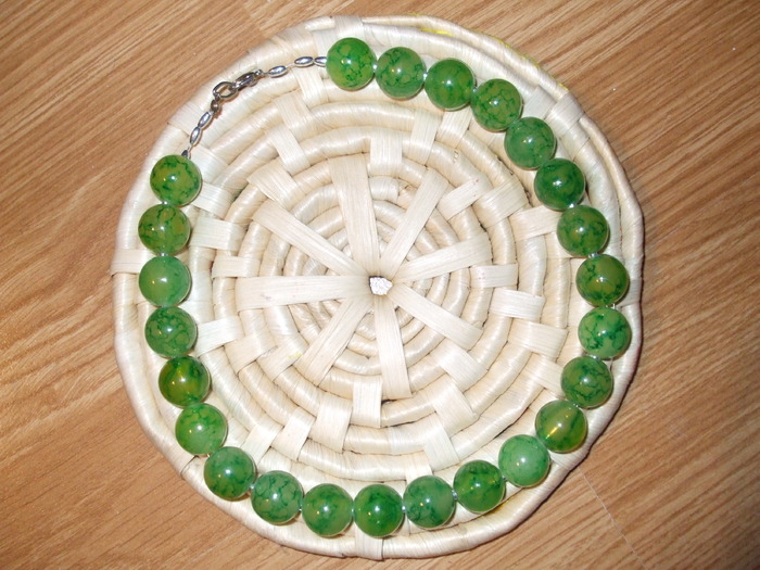 colier pentru ochii verzi:) - Creațiile mele handmade