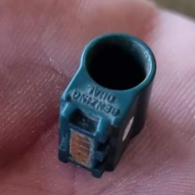 Cipuri Benzing dual.....-5 lei - 8 Cipuri de vanzare