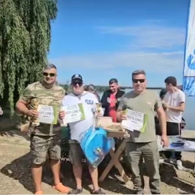 2024 - EU SI PRIETENII MEI