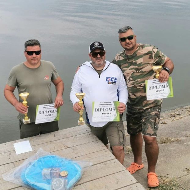 2024 - EU SI PRIETENII MEI