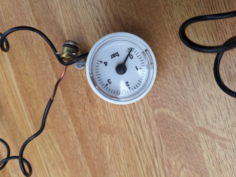  - Manometru centrala