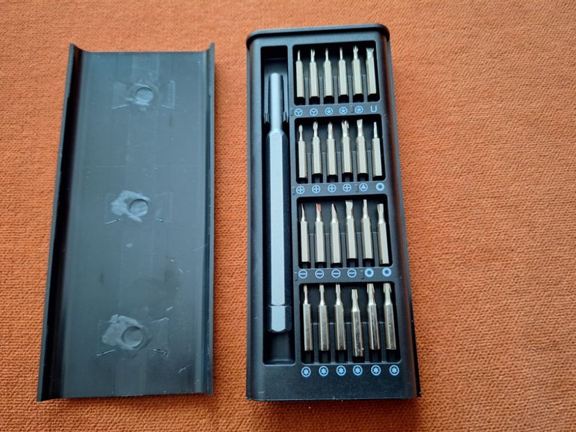  - Trusa surubelnite cu biti