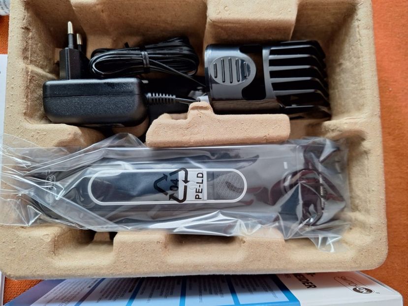  - Masina tuns pe baterii