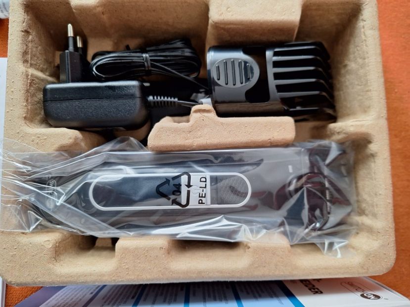  - Masina tuns pe baterii