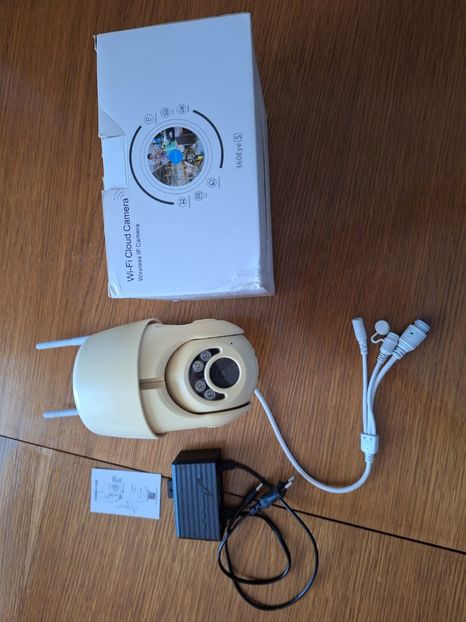 8b263b1b-9514-4a0b-9d2c-20fd87a40c69 - camera