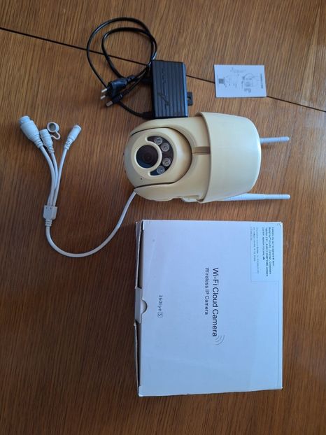 69bffd7e-6464-4d29-8357-ff595be34ff8 - camera