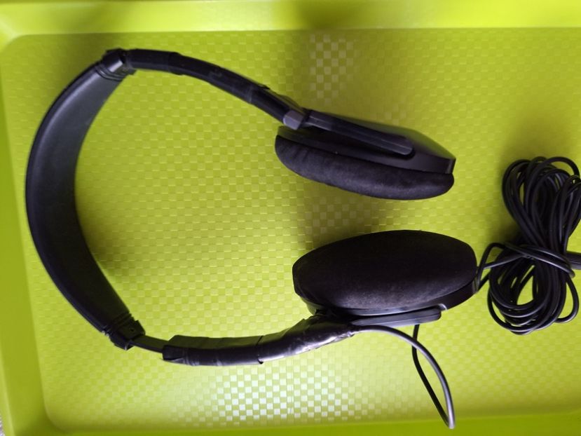 20240708_152940(0) - casti stereo