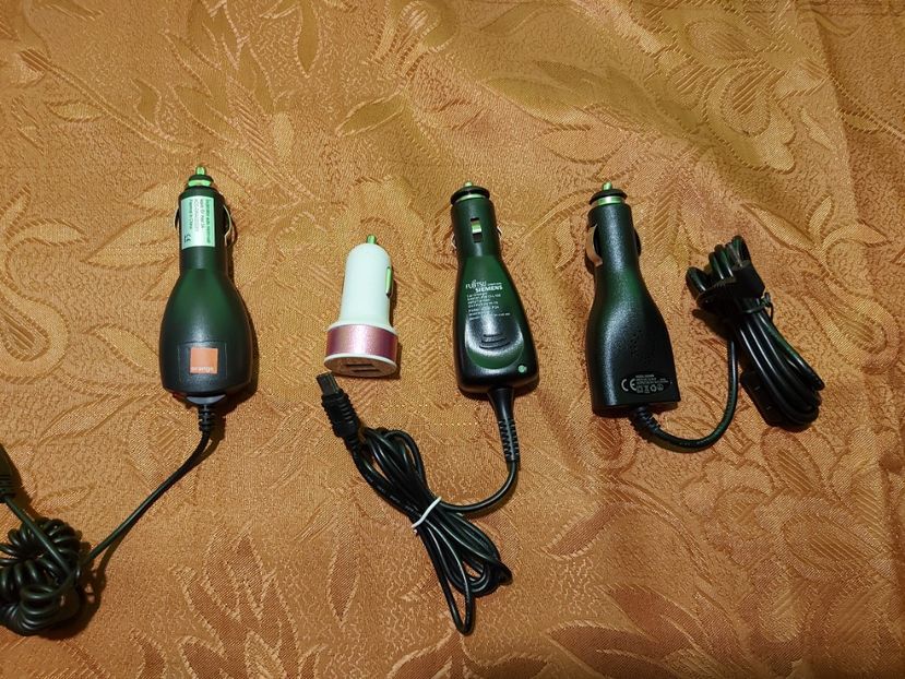  - Incarcatoare auto 4bc