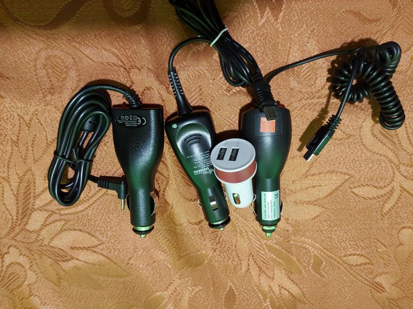  - Incarcatoare auto 4bc