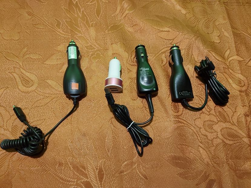  - Incarcatoare auto 4bc