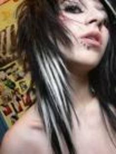 emo8 - Emo Girls