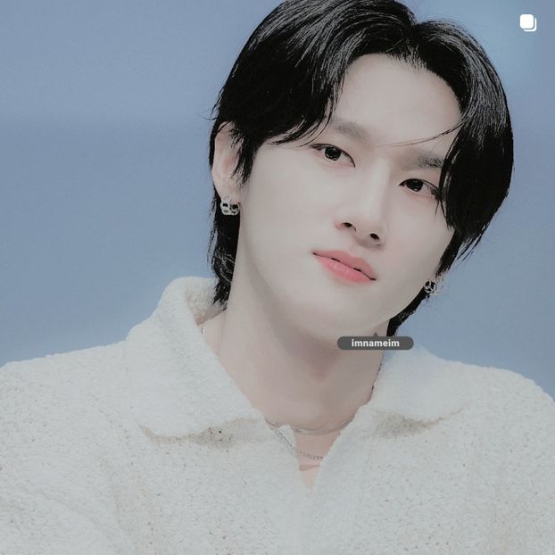 20.09.⠀⠀⠀ ✦ ꯭໋ 熱 t̟e̟n̟d̟e̟r̟♡uoᴉʇɔǝɟɟɐ. ̵ׄ ❵ - Mirrored Blind Playin