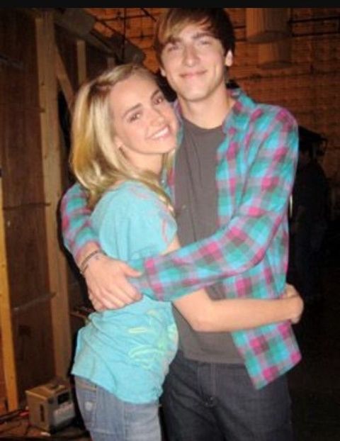 cdbd7ae6c9261a439685423d2453a24d - Jo si Kendall