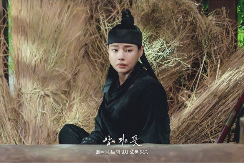 604B62_3f - Night Flower - Joseon