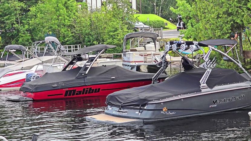 Marina Mt Tremblant, QC - D - CARS - BIKES - BOATS