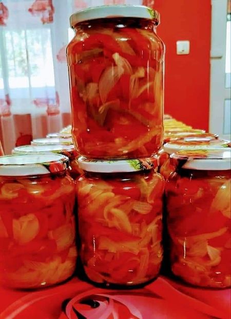  - Salata picanta de ardei cu ceapa