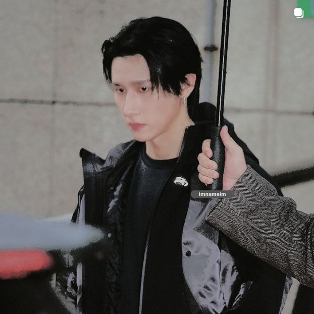 01.10.⠀⠀⠀ ✦ ꯭໋ 熱 t̟e̟n̟d̟e̟r̟♡uoᴉʇɔǝɟɟɐ. ̵ׄ ❵ - Mirrored Blind Playin