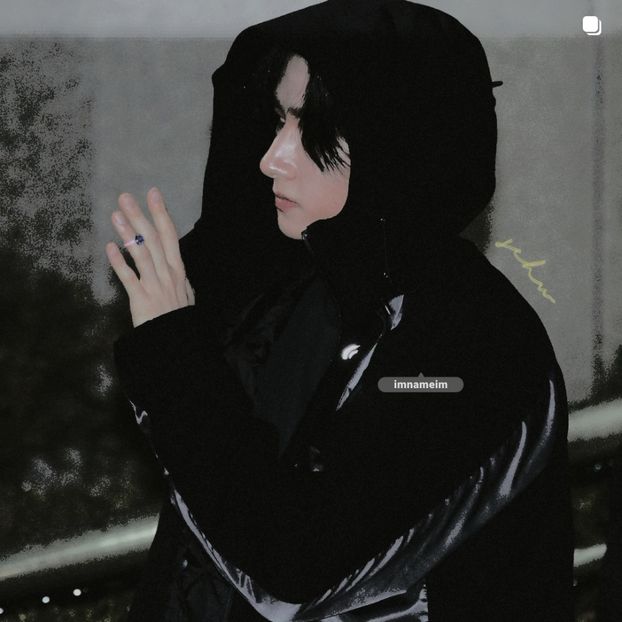 06.10.⠀⠀⠀ ✦ ꯭໋ 熱 t̟e̟n̟d̟e̟r̟♡uoᴉʇɔǝɟɟɐ. ̵ׄ ❵ - Mirrored Blind Playin