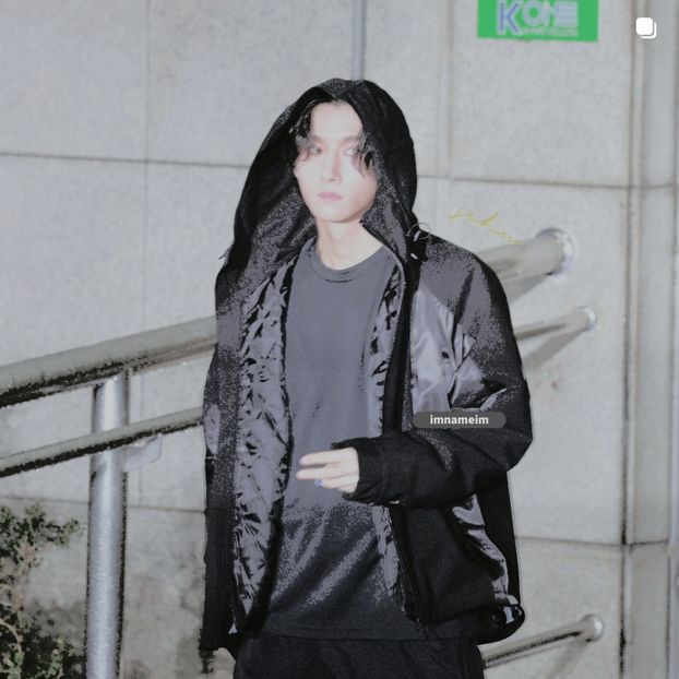 08.10.⠀⠀⠀ ✦ ꯭໋ 熱 t̟e̟n̟d̟e̟r̟♡uoᴉʇɔǝɟɟɐ. ̵ׄ ❵ - Mirrored Blind Playin