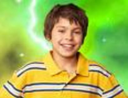 Max - Magicieni din Waverly Place