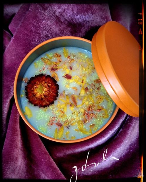  - AA Lumânari parfumate