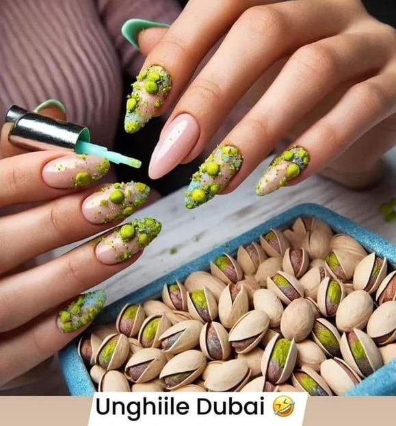  - Unghii Dubai
