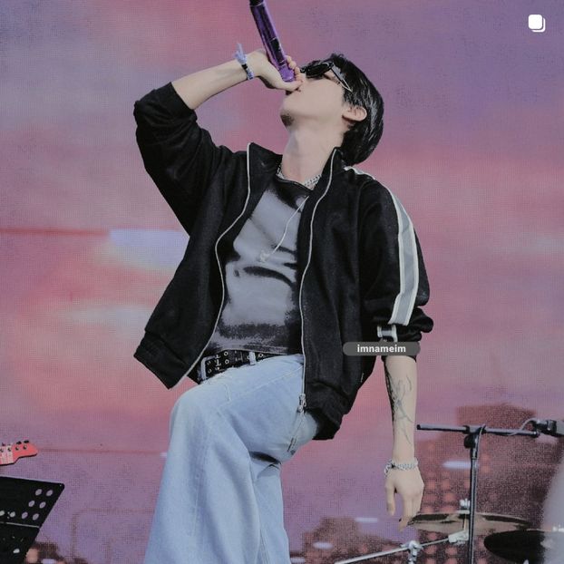 19.10.⠀⠀⠀ ✦ ꯭໋ 熱 t̟e̟n̟d̟e̟r̟♡uoᴉʇɔǝɟɟɐ. ̵ׄ ❵ - Mirrored Blind Playin