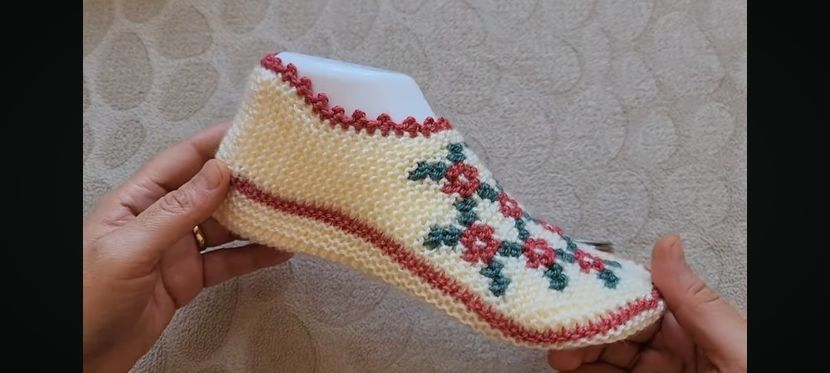 Screenshot_20241011_063210_YouTube - Modele de botosi tricotati