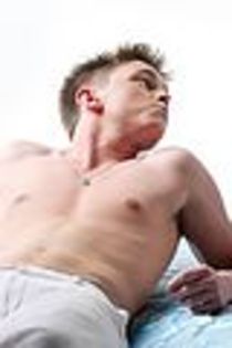 jesse-mccartney-shirtless-03 - Jesse McCartney