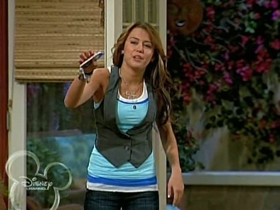 o6b5ll - x - Miley Cyrus