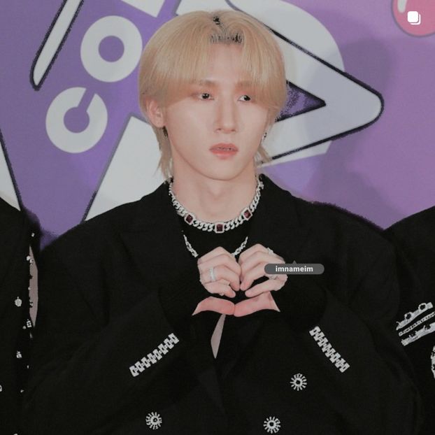 27.10.⠀⠀⠀ ✦ ꯭໋ 熱 t̟e̟n̟d̟e̟r̟♡uoᴉʇɔǝɟɟɐ. ̵ׄ ❵ - Mirrored Blind Playin