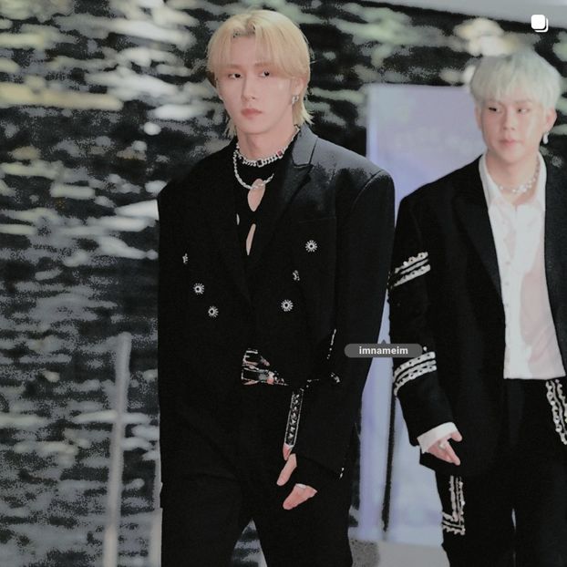 29.10.⠀⠀⠀ ✦ ꯭໋ 熱 t̟e̟n̟d̟e̟r̟♡uoᴉʇɔǝɟɟɐ. ̵ׄ ❵ - Mirrored Blind Playin