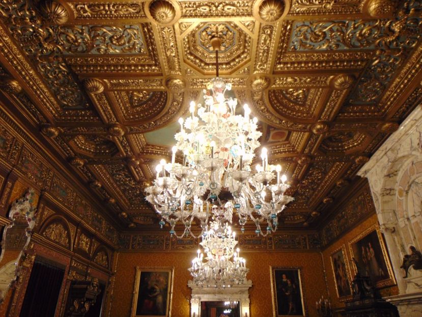  - CASTELUL PELES