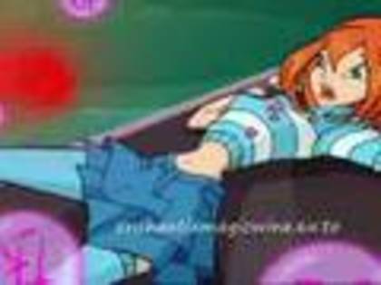 bloom:oh  nu  ah  ce se  intampla  sunt  rea ah - banda  desenata  winx  o  iubire  in  intuneric  part  1