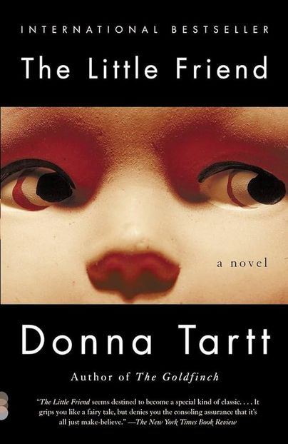 The Little Friend, Donna Tartt˛　The Southern Gothic vibe is on point, and there’s this constant - On my bookshelf of hours