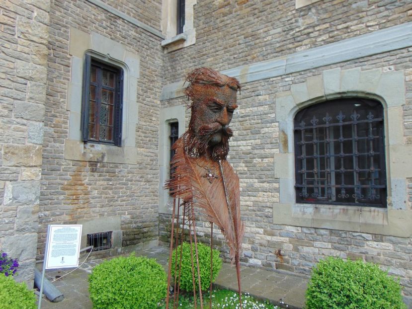  - CASTELUL CANTACUZINO